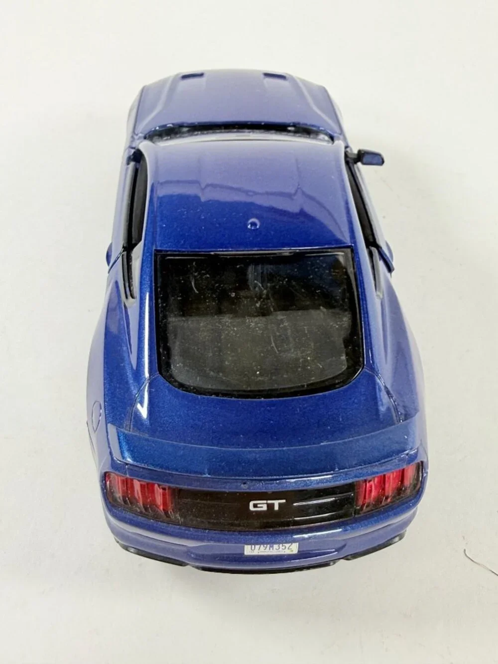 Motor Max 2018 Ford Mustang GT 1:24 Diecast Model Car Blue